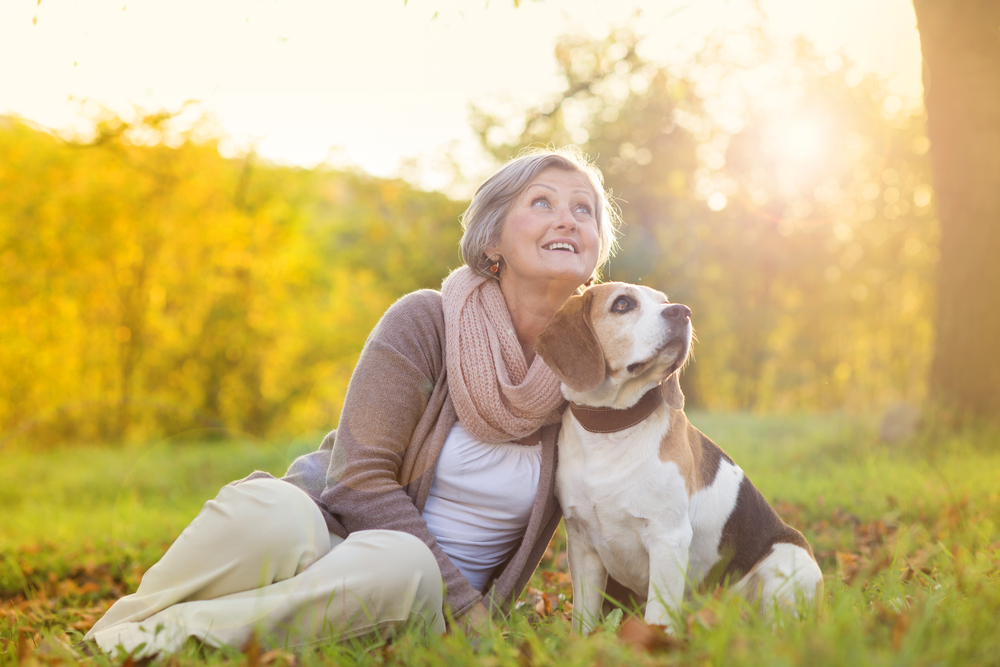 pet-therapy-anziani-animali-benefici-salute